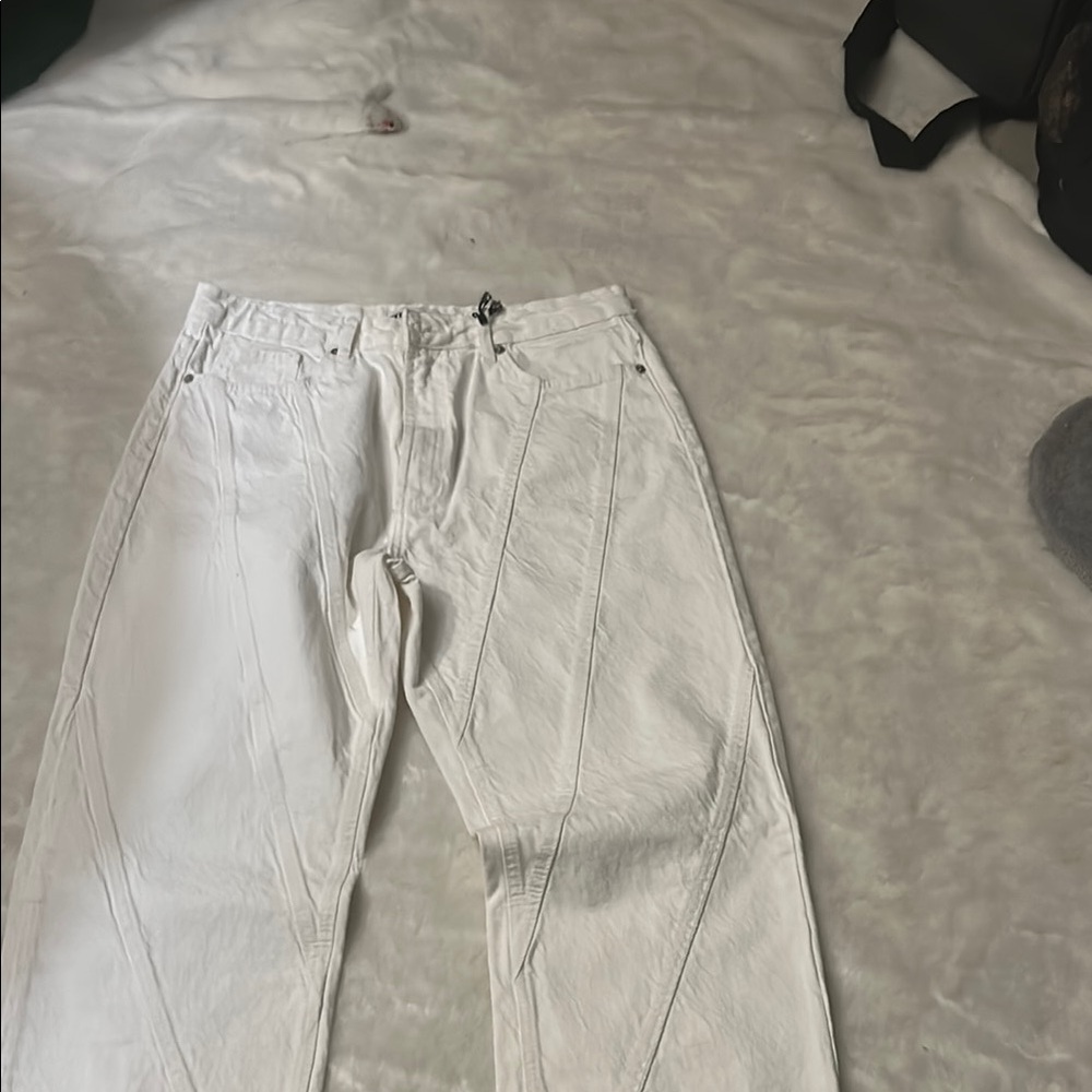 Women’s White Jeans
